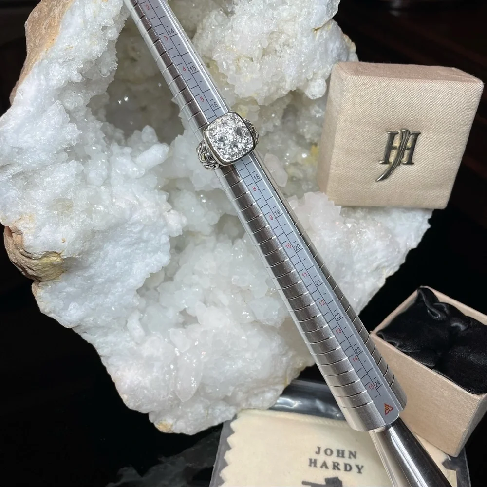 RARE PIECE OF JOHN HARDY BATU STERLING SILVER & 18KT WHITE TOPAZ RING SIZE 7 - Picture 2 of 8